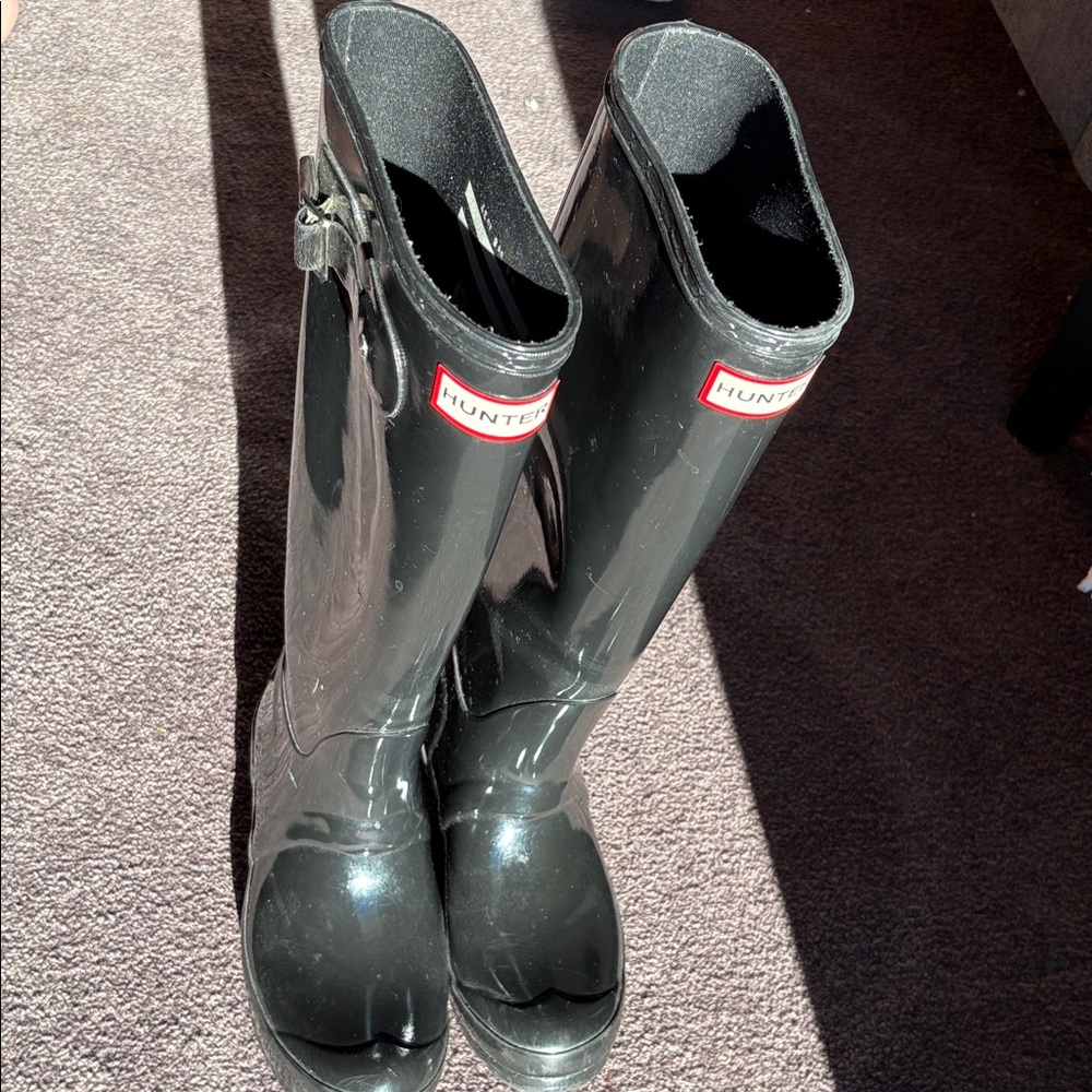 Black Hunter fair boots size US 6 
EU 37
